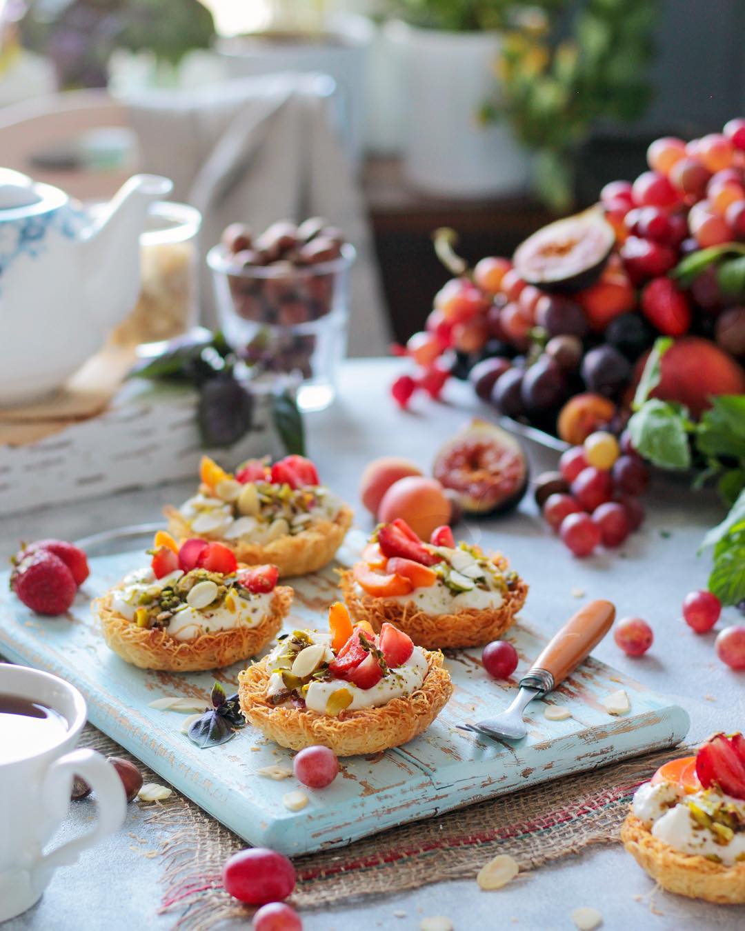 Kadayıflı Meyveli Tart Tarifi