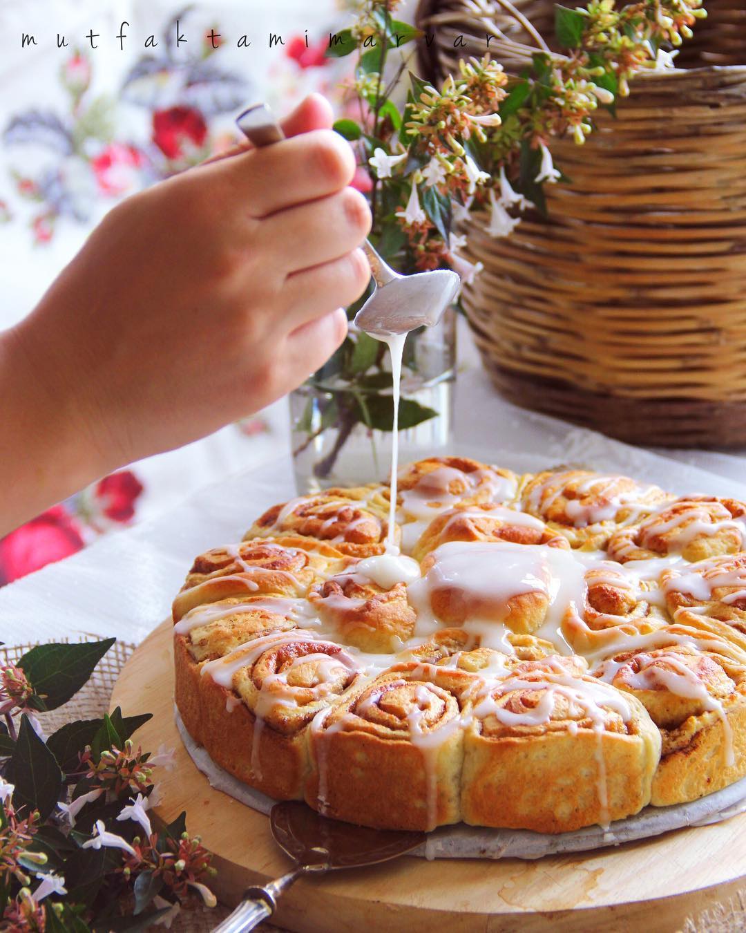 Tarçınlı Rulo Çörek Tarifi