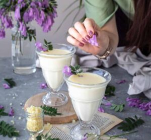 SAKIZLI ALAÇATI MUHALLEBİSİ TARİFİ