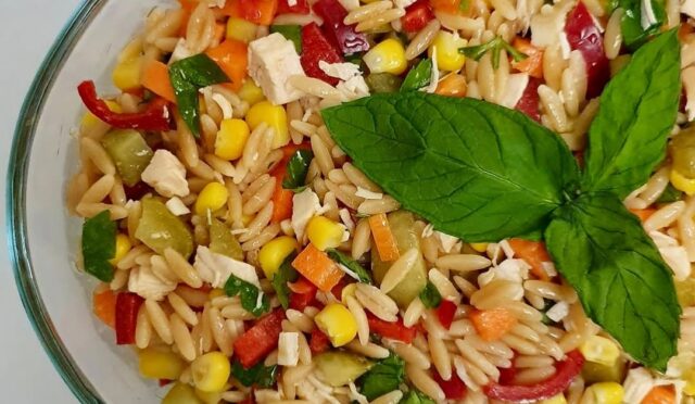 arpa şehriyeli tavuk salatası tarifi